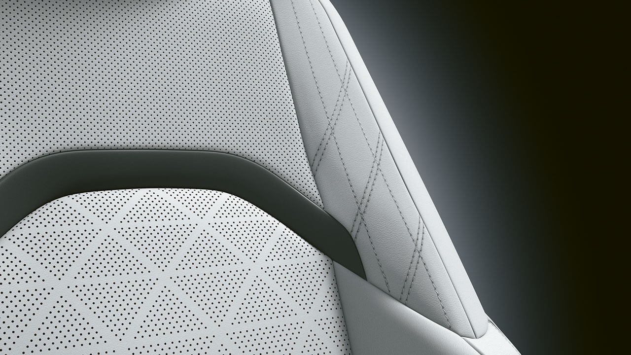 2020-lexus-ux-300e-experience-feature-interior-rear-leather-seats-sashiko-quilting-1280x720_tcm-3188-1993832